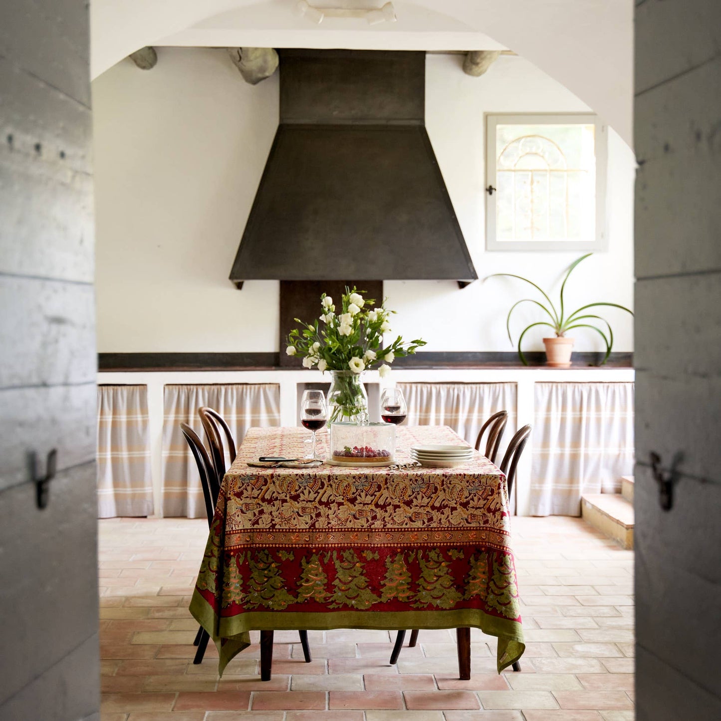 Noel Red & Green | French Tablecloths: 71" x 128"