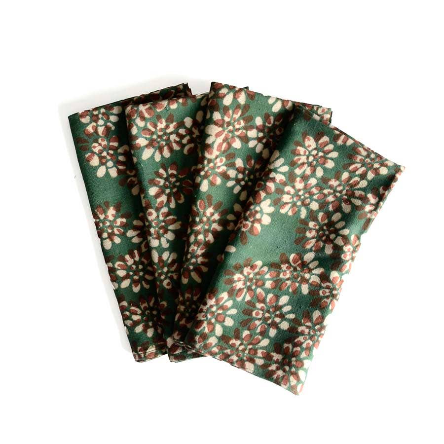 Amar Holiday Dinner Napkin Set of 4, Holiday Table Decor