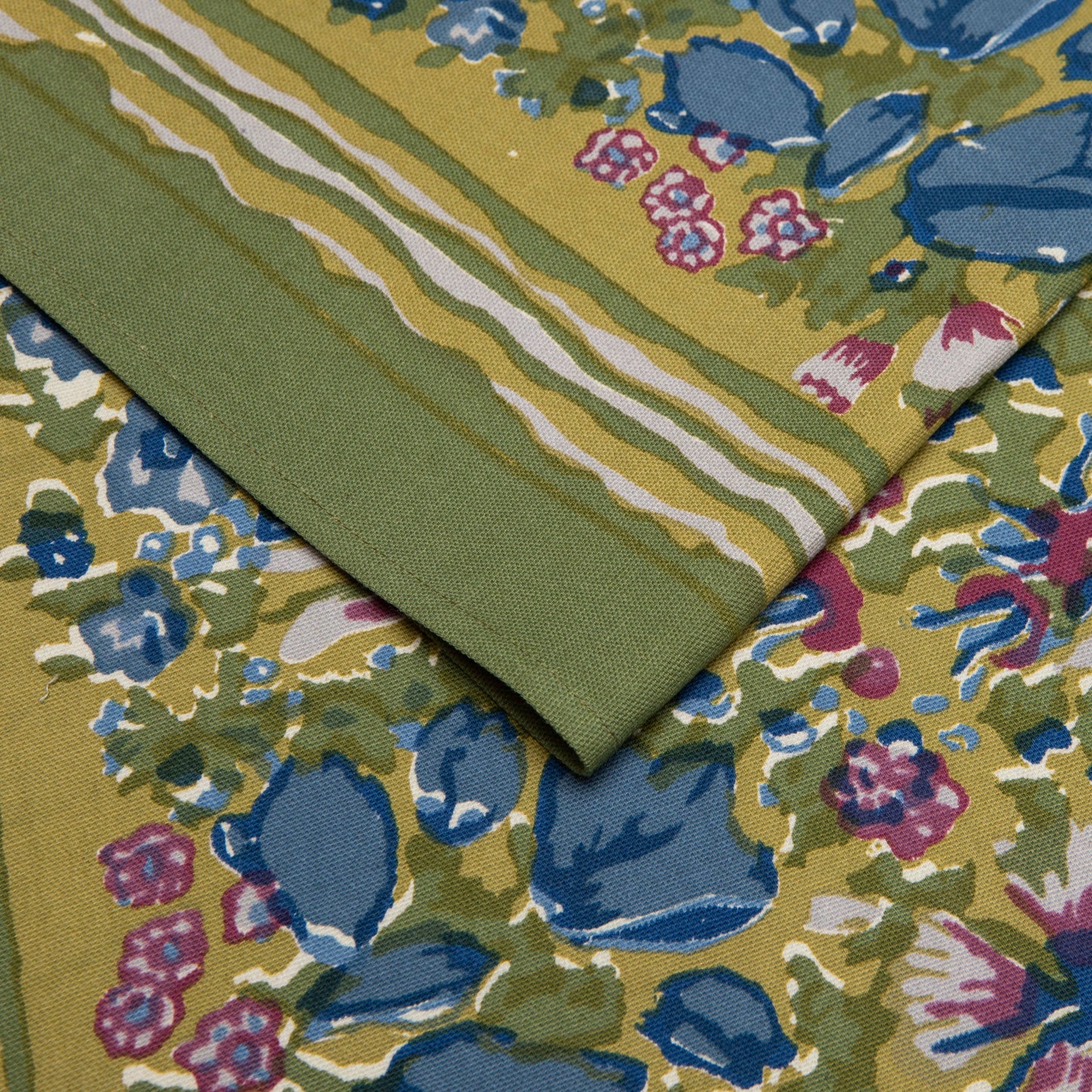 Jardin Blue & Vert | Table Runners: 16" x 90"