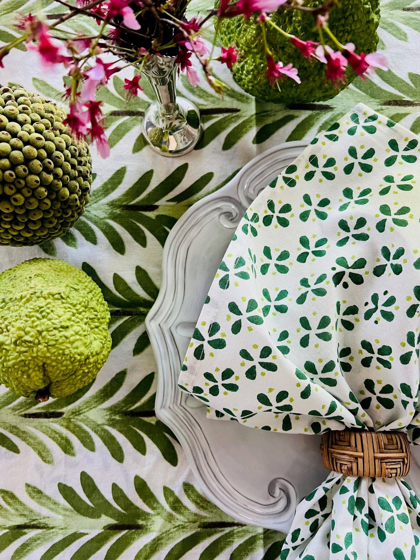 Ferns Tablecloth in Moss Green: 120" x 70" Rectangle