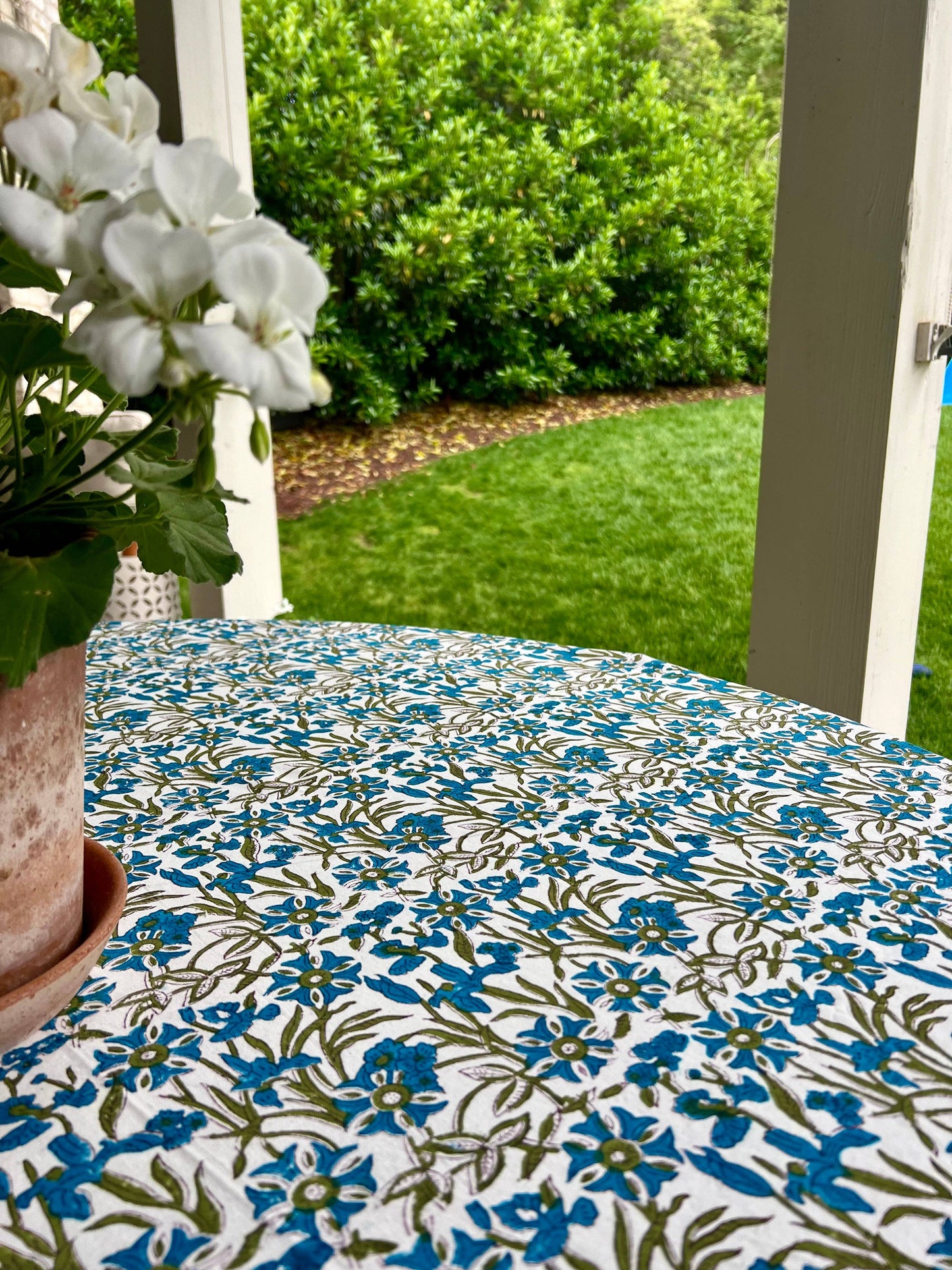 Pinwheel Tablecloth in Bluebird: 108" Round