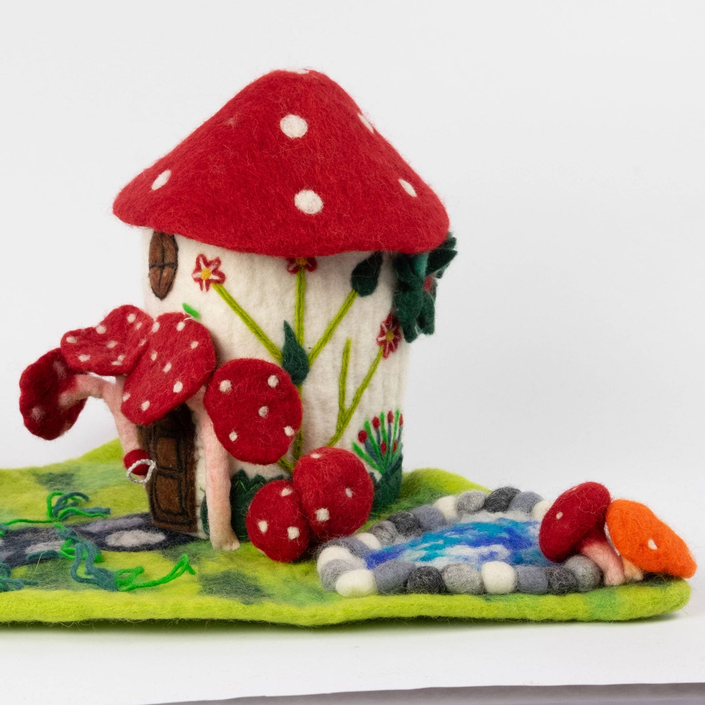 Finger Puppets - Felt Magic Mushroom House