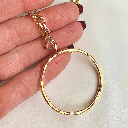 Hammered Circle Necklace: Cable chain 17"