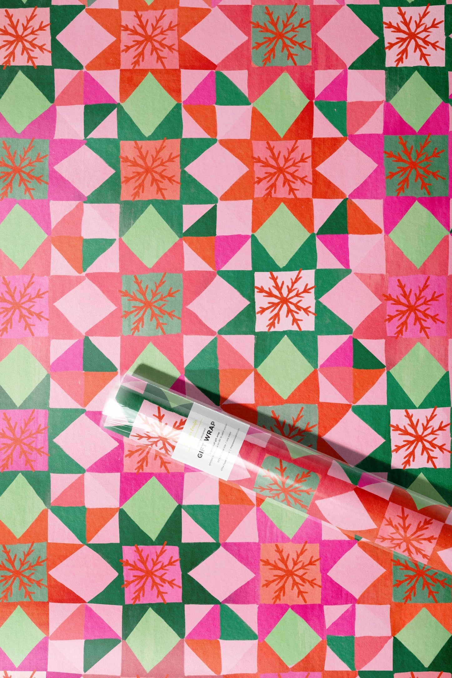 Snowflake Quilt Wrap: Roll of 2 Sheets