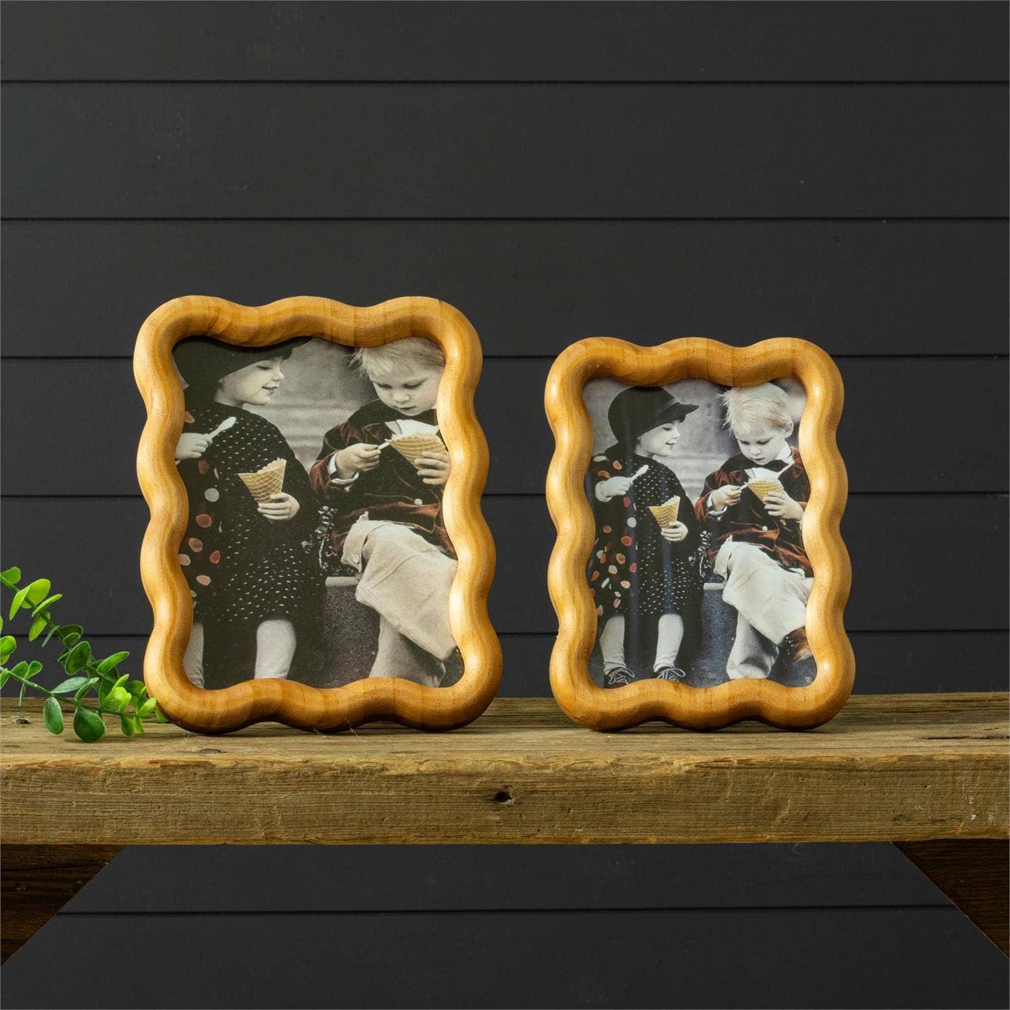 Wavy Edge Wood Photo Frames 6X8