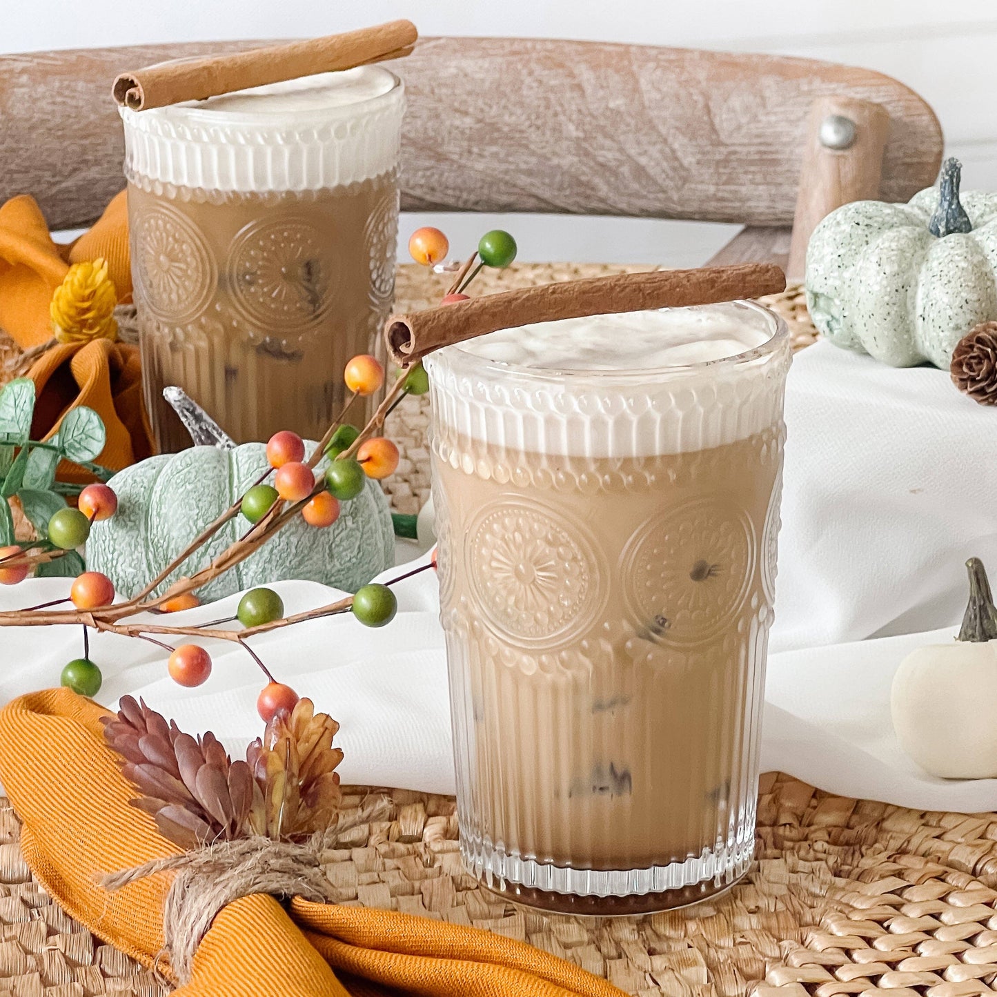 13 oz. Vintage Style Textured Drinking Glass