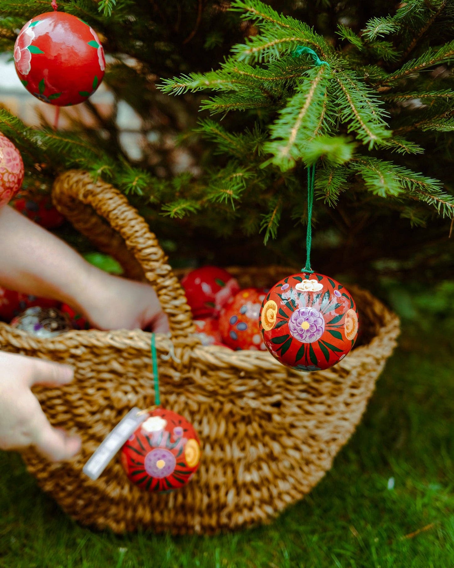 Red Bouquet Bauble