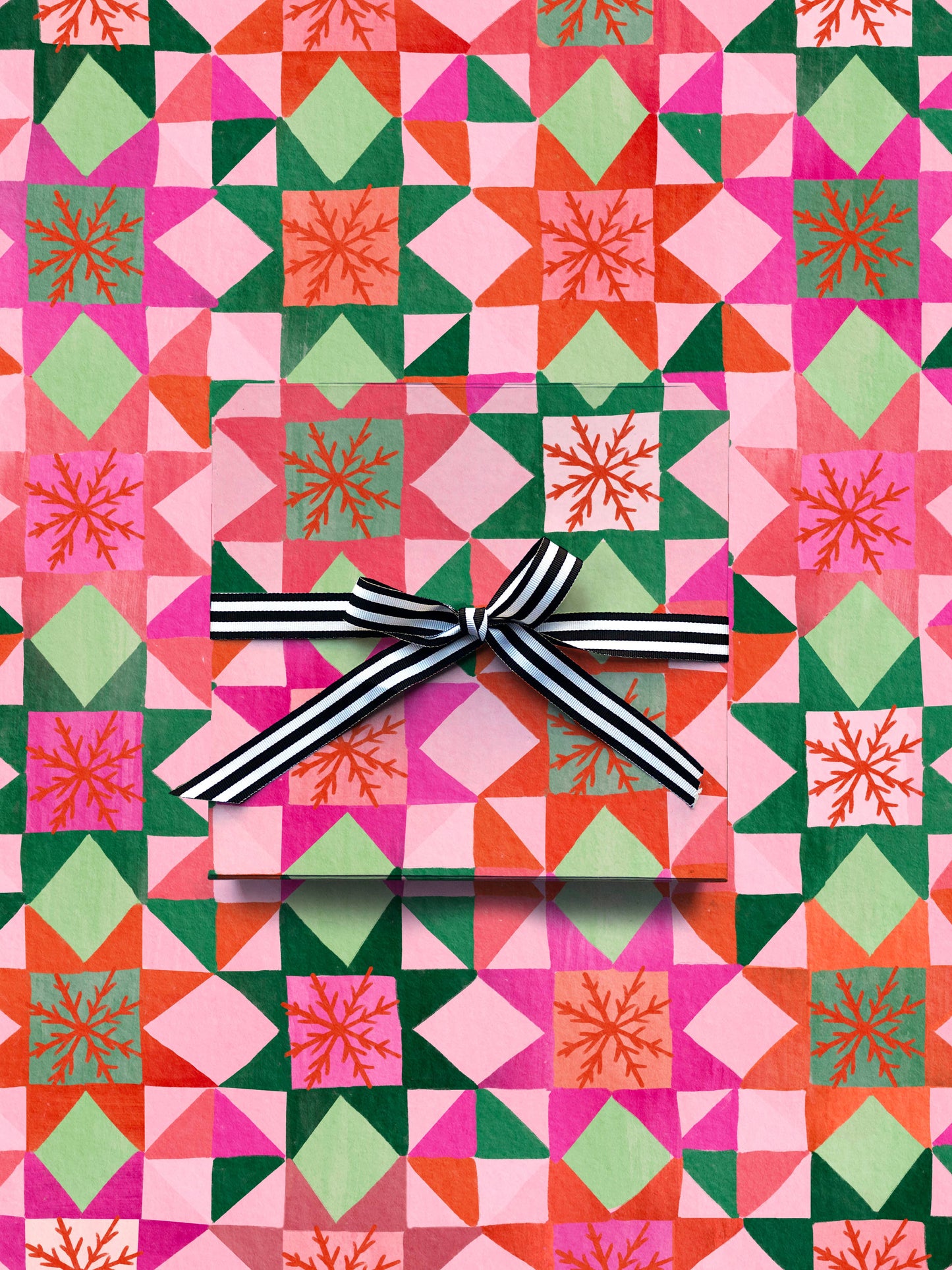 Snowflake Quilt Wrap: Roll of 2 Sheets