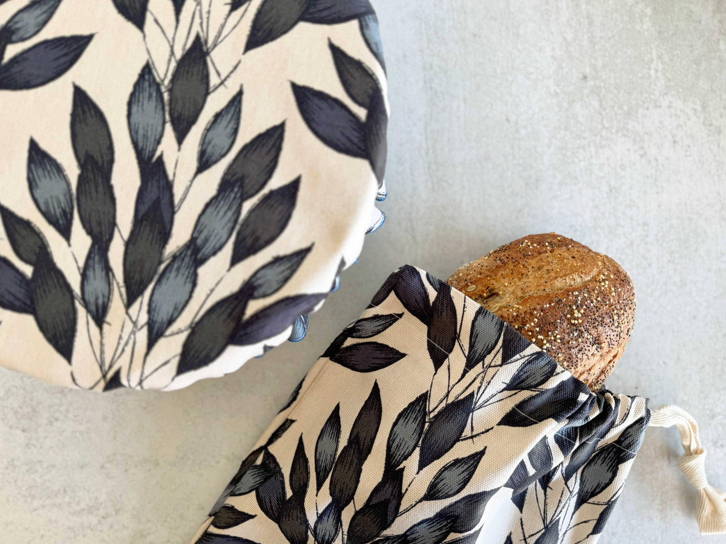 Brushed Leaves Bread Makers Set- bread bag and cover