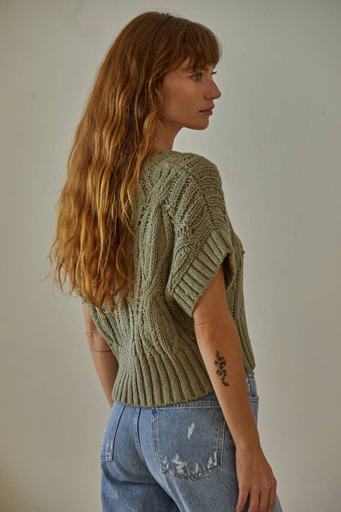 W1124 | Knit Sweater Crochet Round Neck Short Sleeve Top: Cream / Small