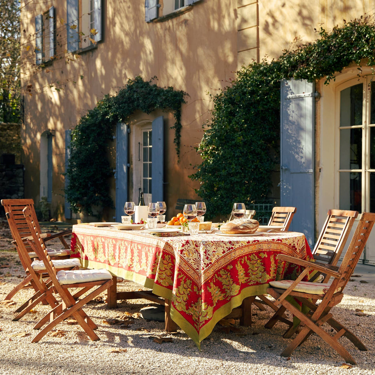 Noel Red & Green | French Tablecloths: 71" x 106"