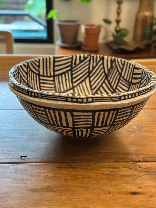 Black & White Paper Mache Bowl - Medium
