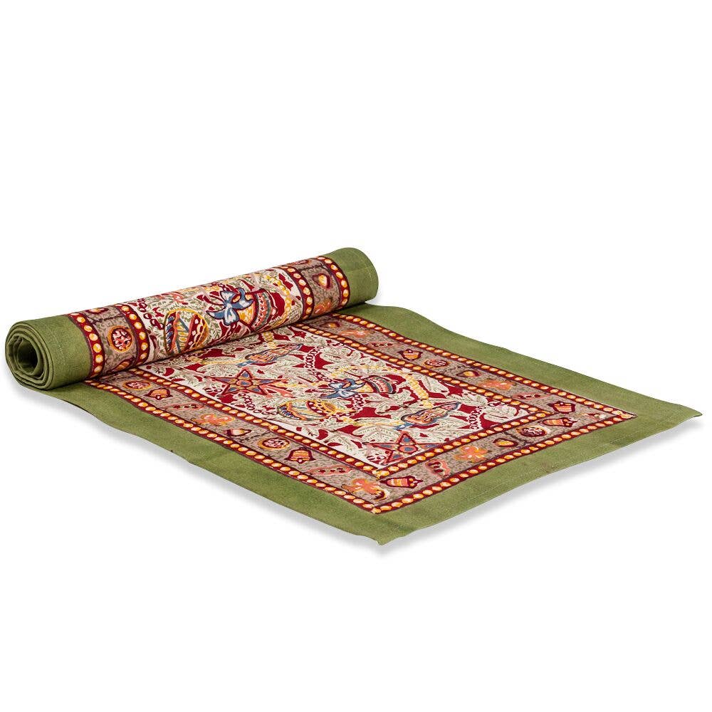 Noel Red/Green Table Runners: 16" x 90"