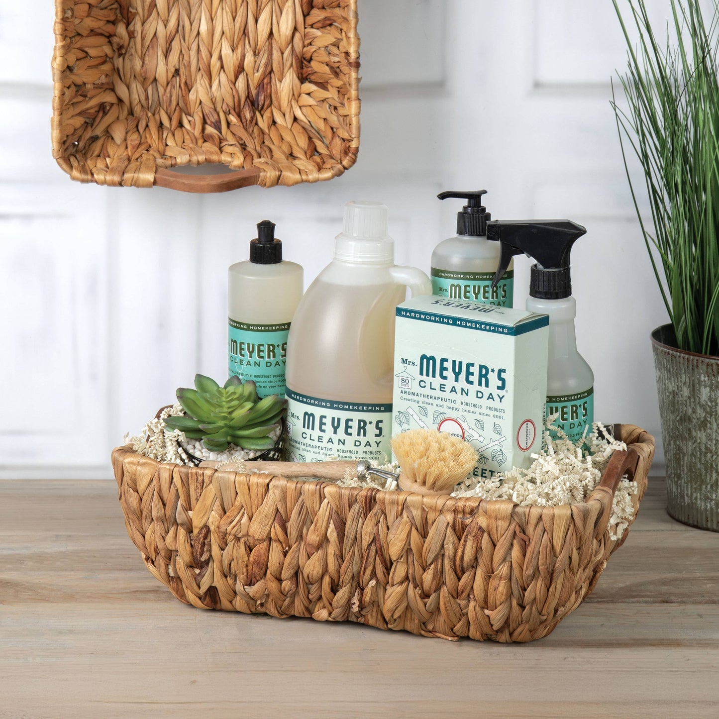 Rectangular Hyacinth Tub Basket w/wood handles