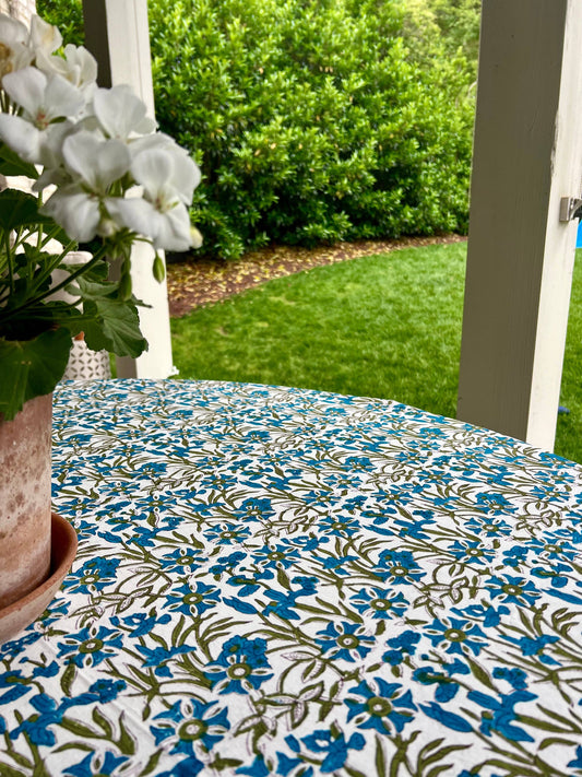 Pinwheel Tablecloth in Bluebird: 108" Round