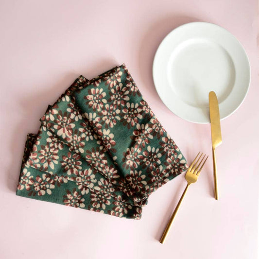 Amar Holiday Dinner Napkin Set of 4, Holiday Table Decor